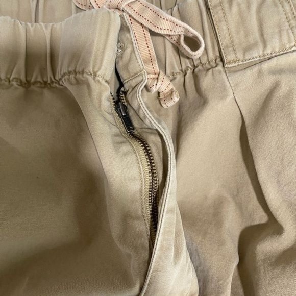 Tommy Bahama Men’s cargo short shorts tan zipper closure tie waist size Large L - Picture 10 of 13